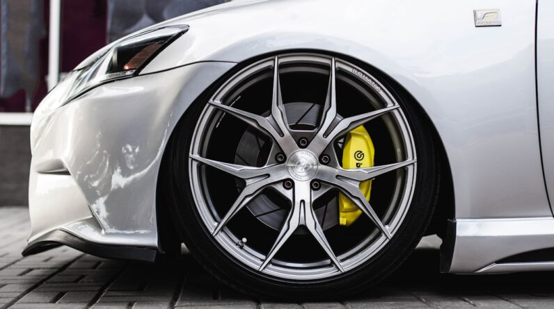 close up photography of car wheel